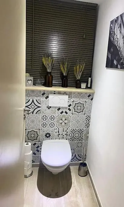 Superbe Appartement Avec Terrasse Sur Les Toits Manosque